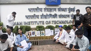 आईआईटी बॉम्बे के छात्रों ने प्रशासनिक कमियों पर उठाए सवाल(फोटो: पीटीआई)
