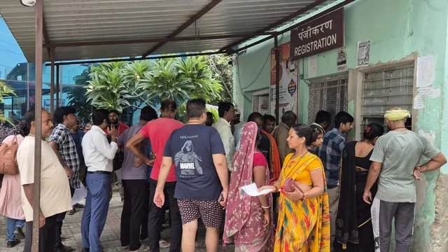 400 बेड के LNJP अस्पताल में पेच, अधूरे भवन का हैंडओवर नहीं लिया तो बंद कर दी AC-बिजली, पुराने भवन में OPD शिफ्ट