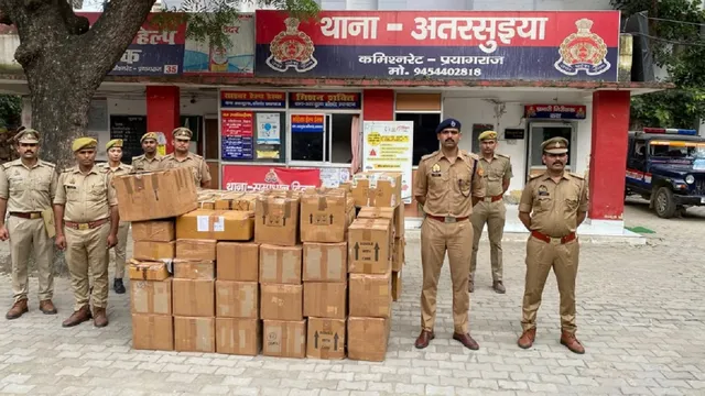 प्रयागराज में तीन करोड़ की अवैध कफ सीरप बरामद, तस्कर दंपती फरार, किराए पर मकान लेकर बनाया था गोदाम