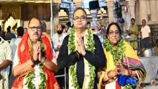 सत्यम मिश्र ने संभाला काशी विश्वनाथ मंदिर सीईओ का पदभार, श्रद्धालुओं की सुविधा पर जोर।