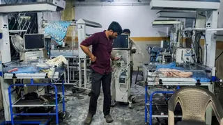 तेलंगाना अस्पताल अग्निकांड में नवजात को खोने वाले पिता छलका दर्द