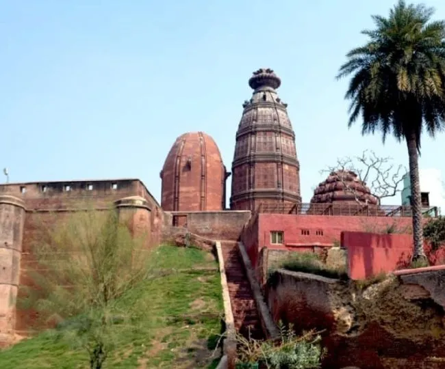 madan mohan mandir small
