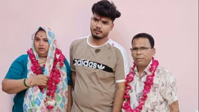 ऑनलाइन पढ़ाई और अटूट लगन... इटावा के सुलभ सिंह का MBBS में चयन, दिव्यांग मां का पूरा किया सपना
