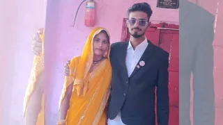 नवदंपती के फाइल फोटो।