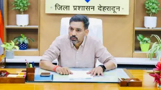 देहरादून डीएम डॉ. आशीष चौहान