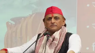 समाजवादी पार्टी के अध्यक्ष अखिलेश यादव