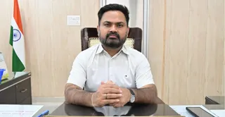 जिलाधिकारी महेंद्र सिंह तवंर।