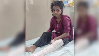 अस्पताल में भर्ती पीड़ित महिला
