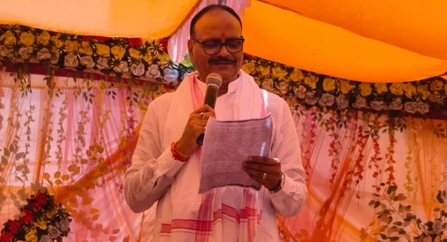 संतकबीरनगर में डिप्टी सीएम ब्रजेश पाठक का सपा पर हमला, बोले - 'अब पूरे यूपी में बिजली, माफिया जेल में'
