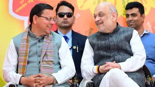 अमित शाह और पुष्कर सिंह धामी।