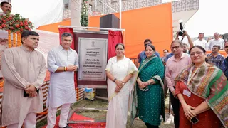 मुख्यमंत्री रेखा गुप्ता ने नजफगढ़ में 58 करोड़ की 17 परियोजनाओं का किया शिलान्यास।
