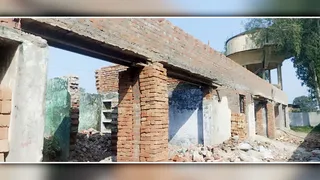 रजपुरा में नलकूप कालोनी में होता निर्माण कार्य।जागरण