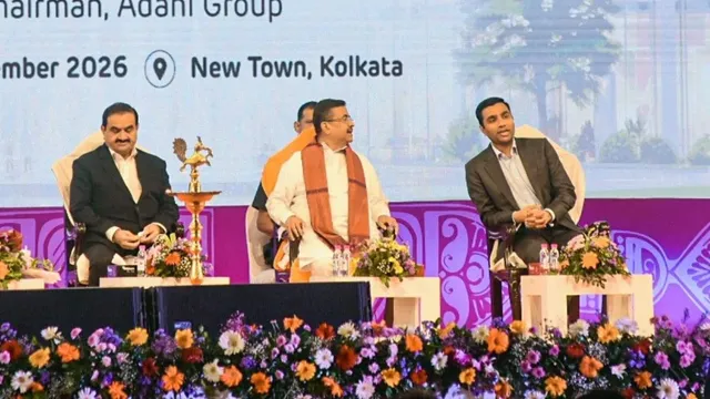 कोलकाता: 65 एकड़ जमीन पर बनेगा 2000 बेड वाला अस्पताल, CM शुभेंदु ने 'अदाणी आरोग्य मंदिर' की रखी नींव

