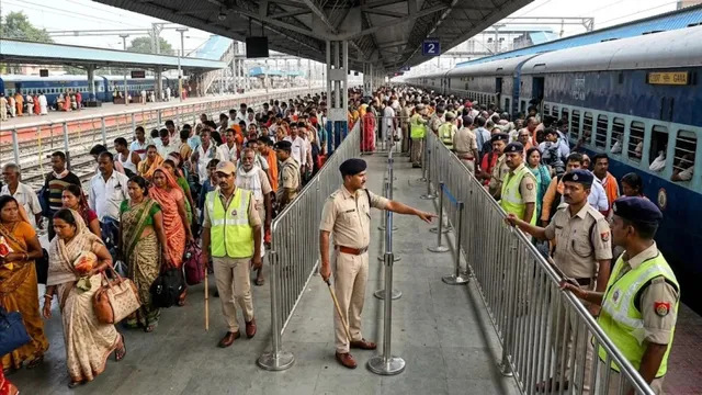 पितृपक्ष मेले को लेकर पीडीडीयू-गया रेलखंड पर कड़ी सुरक्षा, होल्डिंग एरिया से नियंत्रित होगी भीड़
