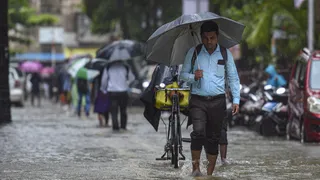 ओडिशा में भारी बारिश से निपटने के लिए सरकार का बड़ा फैसला, 5 जिलों में कैंप करेंगे सीनियर अफसर (PTI)