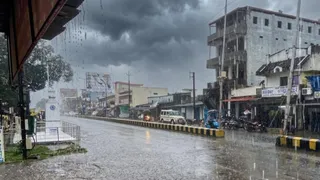 बीजापुर में लगातार बारिश।