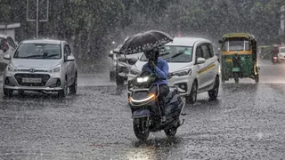 दिल्ली में मानसून के बाद फिर लौटेगी बारिश।