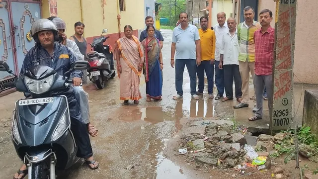 रांची में गेल का खेल जारी! शिवाजी नगर में काम अधूरा, घरों के बाहर गड्ढे; लोग परेशान