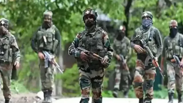 जम्मू-कश्मीर: पुंछ में LOC के पास मिलीं 3 बारूदी सुरंगें, सेना की गश्त में हुआ खुलासा; बम निरोधक दस्ते ने किया नष्ट