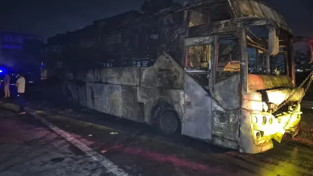 यमुना एक्सप्रेसवे पर 9 लोगों को मौत देने वाली बस मधुबनी में रजिस्टर्ड, मुजफ्फरपुर से परमिट; राजस्थान से फिटनेस