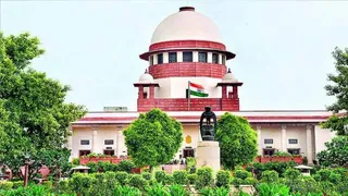 सुप्रीम कोर्ट ने चुनाव आयोग से पूछा फैसले की समय सीमा