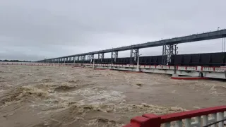 कोसी में बढ़ रहा पानी। (फाइल फोटो)
