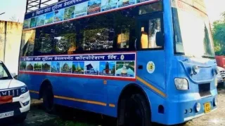 डबल डेकर बस। (फाइल फोटो)