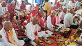 पुनपुन में पिंडदान करते श्रद्धालु। जागरण
