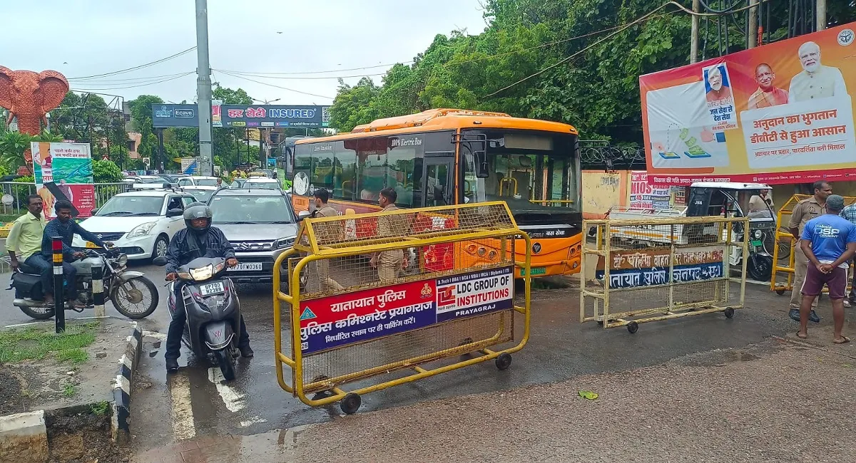 Prayagraj Diversion due to Fafamau Bridge Jam