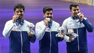 रुद्राक्ष बालासाहेब, नीरज और ऐश्वर्य प्रताप सिंह तोमर