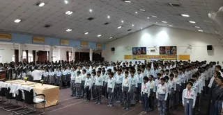 विकास नगर स्थित जय नारायण विद्या मंदिर इंटर कालेज में वंदे मातरम् का गायन करते विद्यार्थी। जागरण