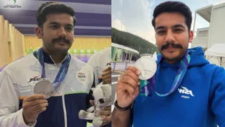 एशियाई खेलों में ऐश्वर्य प्रताप सिंह ने जीता रजत पदक।