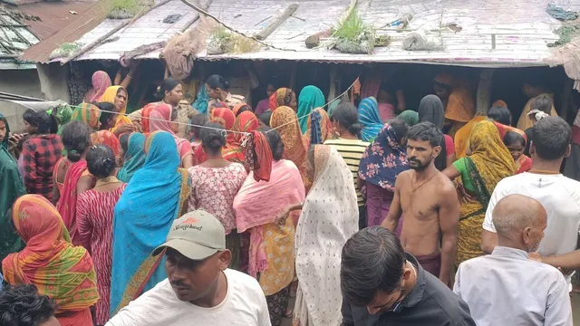 अररिया में चचरी पुल न होने से बलुआही धार में डूबकर दो महिलाओं की मौत, ग्रामीणों में आक्रोश