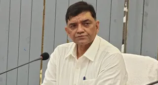 नवागत जिलाधिकारी ज्ञानेंद्र सिंह। जागरण