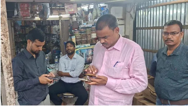 मधेपुरा में स्टेट टैक्स डिपार्टमेंट की आनंद स्टोर और 3 गोदामों पर छापामारी, देर रात तक चली जांच
