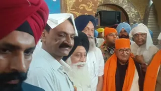 सोढल मेले में पहुंचे पंजाब के राज्यपाल गुलाब चंद कटारिया।