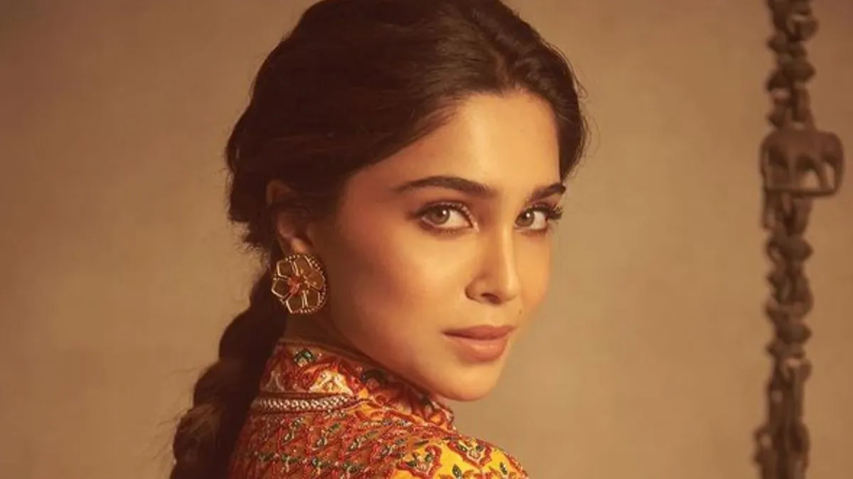 sharvari (3)