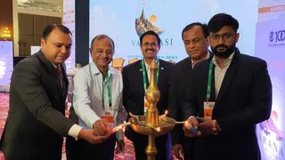 वाराणसी के विकास पर मंथन: इंफ्रास्ट्रक्चर, रियल एस्टेट और विरासत संरक्षण पर जोर।