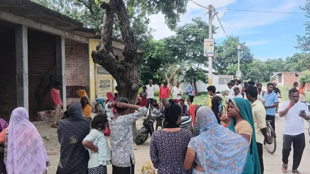 लखनऊ में बुजुर्ग महिला: की गैंगरेप के बाद हत्या, खाली प्लॉट में अर्धनग्न हालत में मिला शव लखनऊ में बुजुर्ग महिला: की गैंगरेप के बाद हत्या, खाली प्लॉट में अर्धनग्न हालत में मिला शव