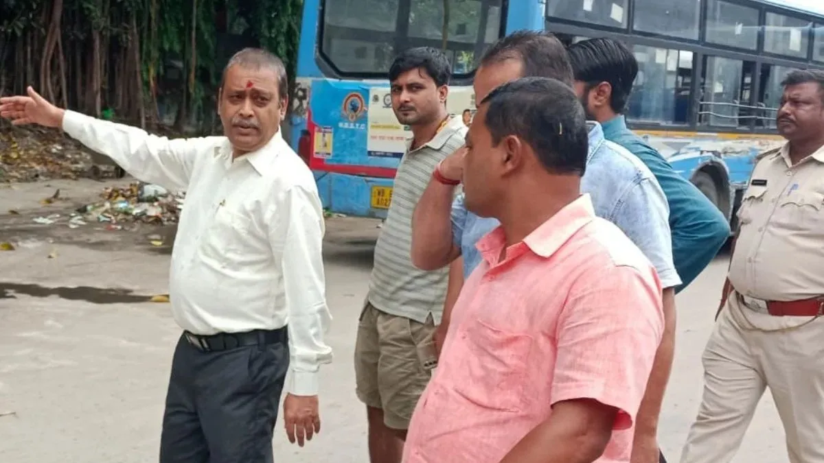 Bengal bus stand (1)