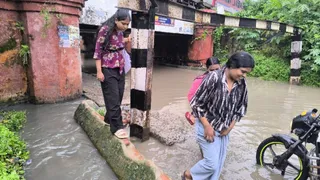 Bihar Monsoon Forecast : भागलपुर के भोलानाथ पुल के पास जमा पानी।