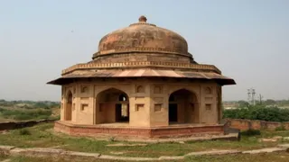 आगरा के पास स्थित बुढ़िया का ताल।