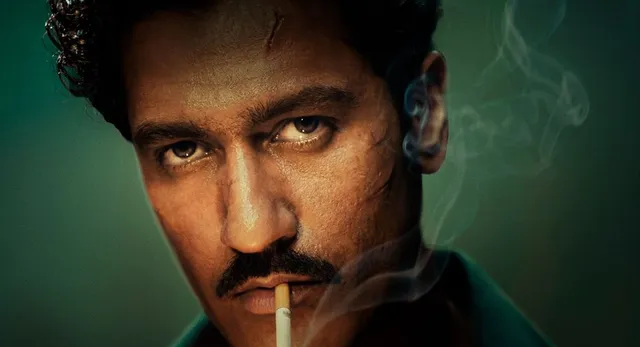 Love &amp; War से Vicky Kaushal के दो पोस्टर्स आउट, दीवानगी में कौन सी हद करेंगे पार? फर्स्ट लुक ने बढ़ाई बेचैनी