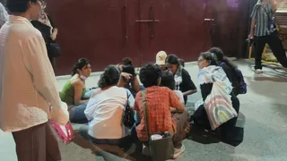 सुरक्षा को लेकर फूटा छात्राओं का गुस्सा। जागरण