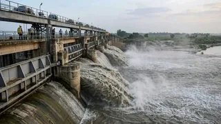 गंडक बराज से शनिवार को 2,86,800 क्यूसेक जलस्राव। फाइल