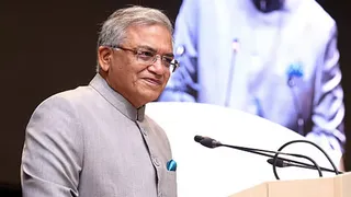 सीईसी का उत्तर प्रदेश दौरा रद होने पर चुनाव आयोग ने साफ की स्थिति