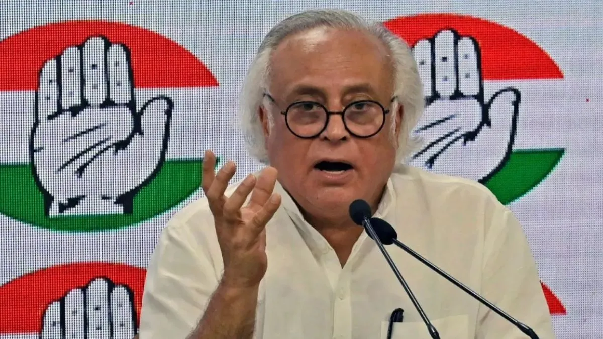 'Gen Z वोटर्स के मुद्दे पर चुप्पी क्यों?', EC की बैठक पर कांग्रेस का तीखा हमला; SIR प्रक्रिया तुरंत रोकने की मांग