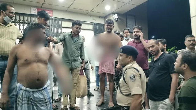 पटना में युवक ने मंचूरियन खरीदने गए दो लोगों पर छिड़का पेट्रोल, जिंदा जलाने की कोशिश
