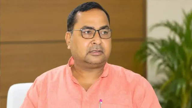 किसी जाति को लुच्चा-लफंगा नहीं कहा, श्रीभगवान ने दी सफाई; राजद ने मंत्री पद से हटाने की मांग की