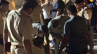 फरीदाबाद के सीही गांव में बने 200 मीटर सूखे बोरवेल में बच्ची गिर गई।